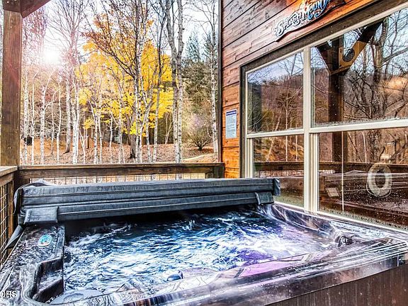 3rd image of 1775 Bluff Ridge Rd