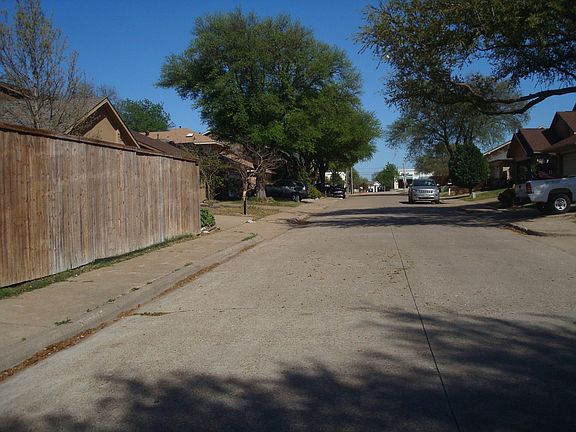 5th image of 2418 Mira Dr