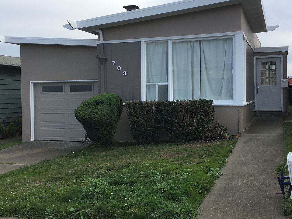 1st image of 709 Skyline Dr #One