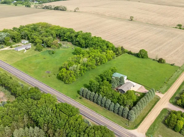 48484 262nd St, Valley Springs, SD 57068