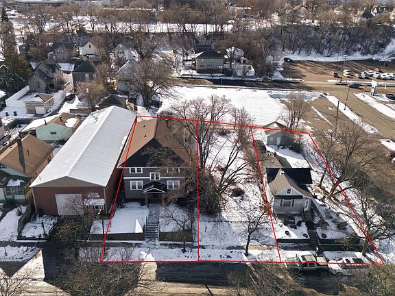 5th image of 758 Reaney Ave