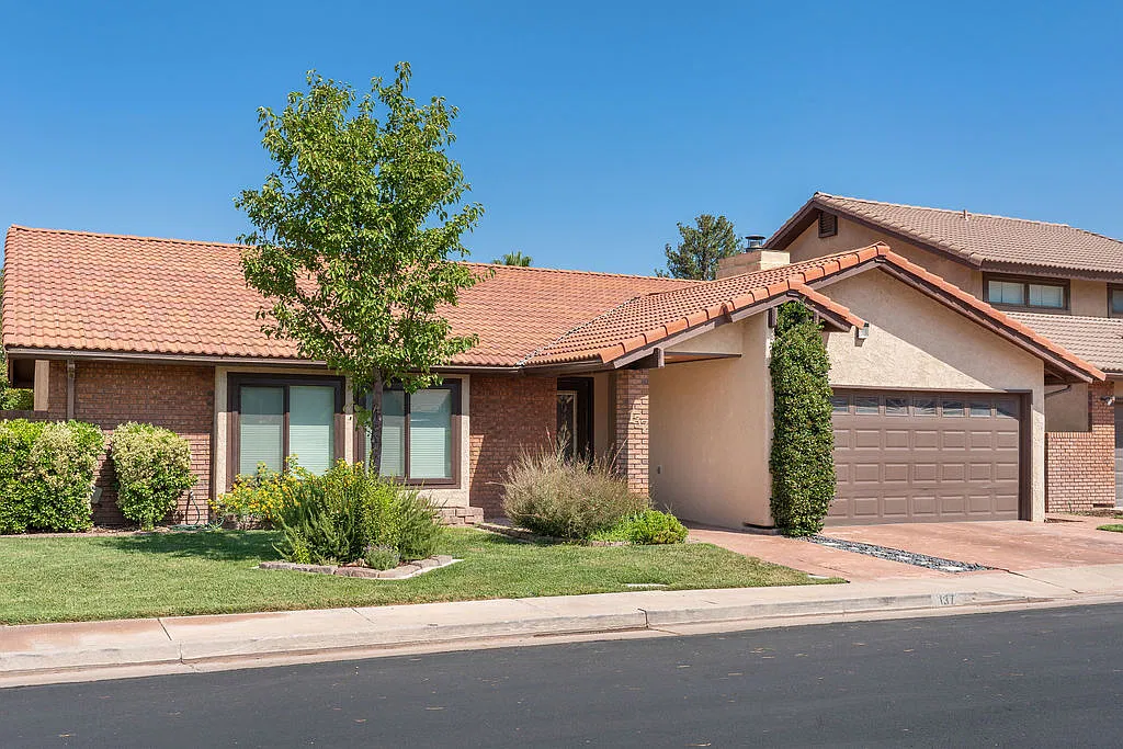 3 bed, 1785 sqft, $2,100 — Photo 1