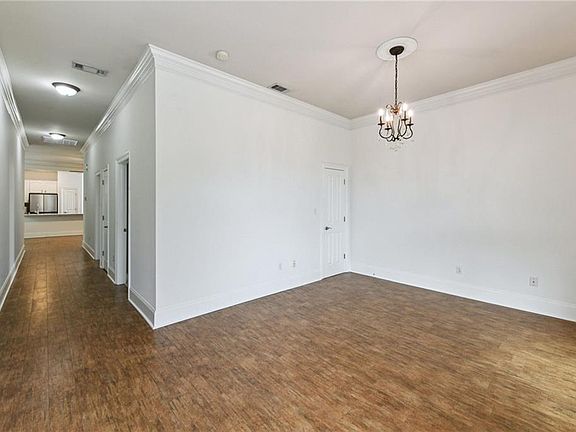 3rd image of 503 Lavoisier St