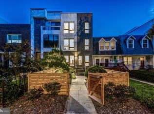 3728 R St NW, Washington, DC 20007