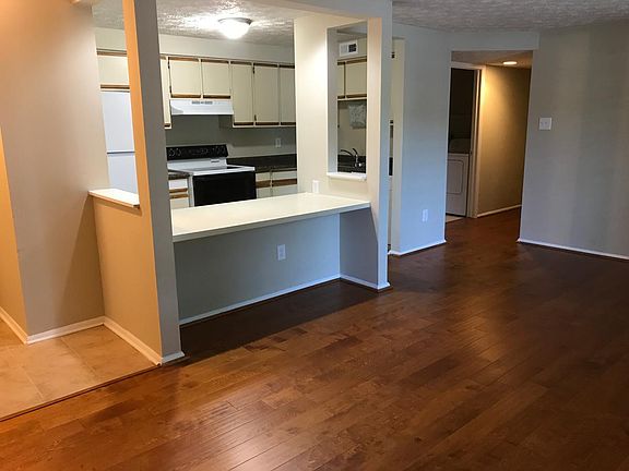 5th image of 4410 Groombridge Way APT B
