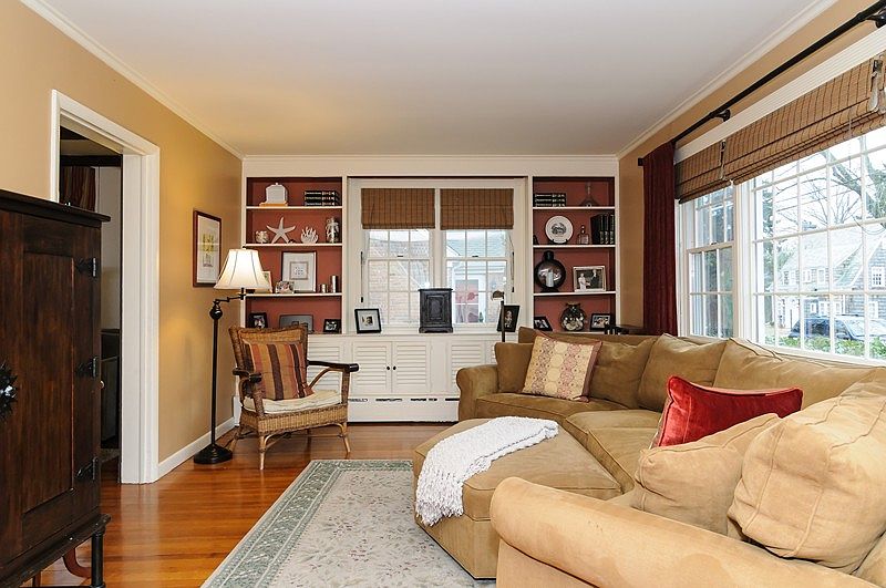 38 W 4th St, Locust Valley, NY 11560 Zillow