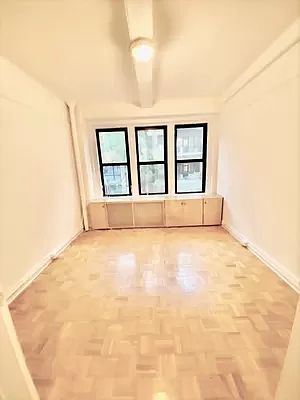 1st image of 42 W 72nd St #1DA