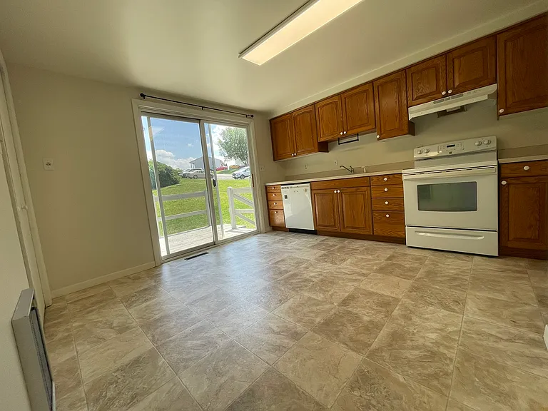 433 Cedarcrest Dr — Photo 13