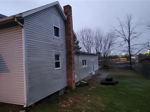 3rd image of 7559 Kallerer St SW
