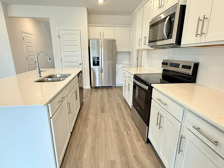 8259 Huspa Ave — Photo 7