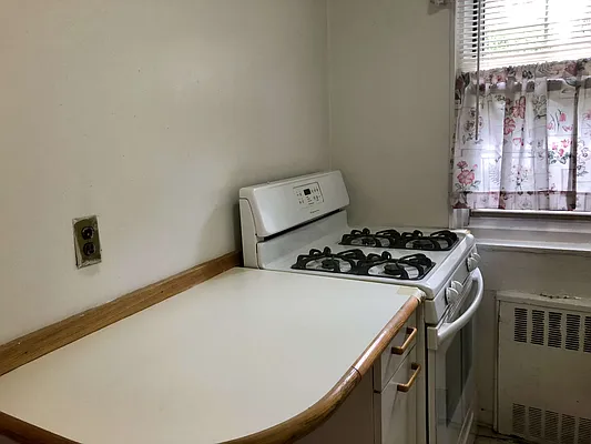 Sold by Keller Williams Realty Landmark | media 10