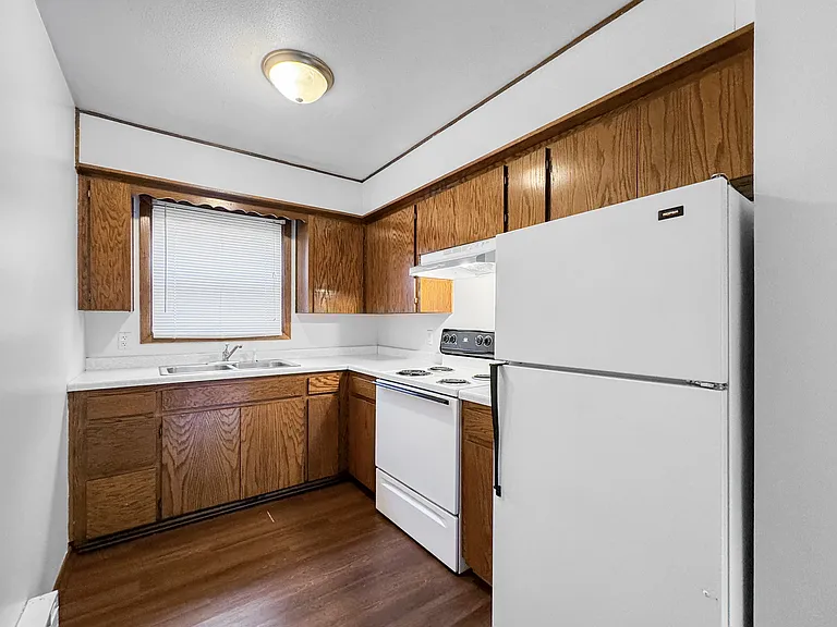 314 Cottonwood St #7 — Photo 3