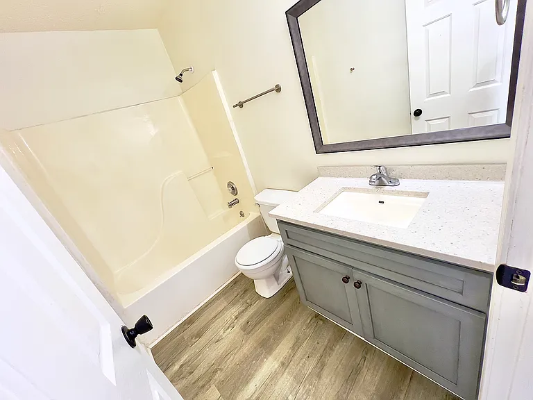 Park Place Apartments — Photo 18