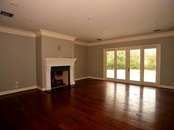 4th image of 253 W Pines Dr