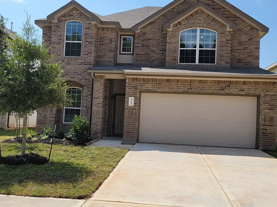 4325 McGregor Bluff Ln