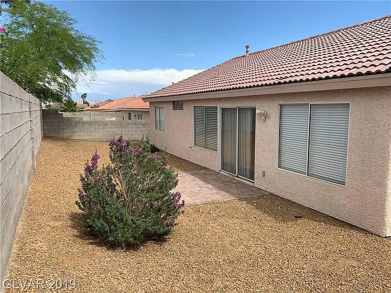 2902 Crisp Wind Ct — Photo 5