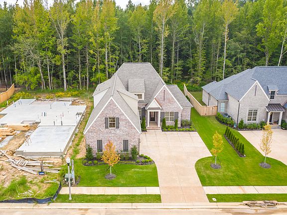 4th image of 475 Saunders Creek Cir #Dx6417