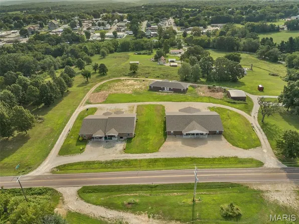 140 Highway V, Vienna, MO 65582