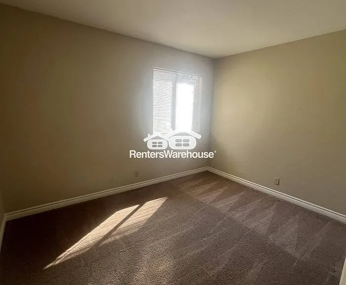 5026 River Glen Dr #159 — Photo 11