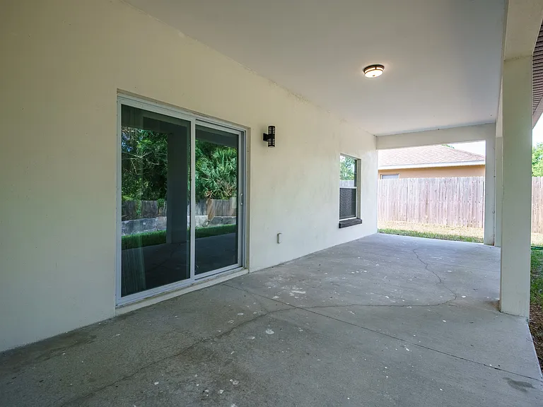 210 Parrotte Ct — Photo 34