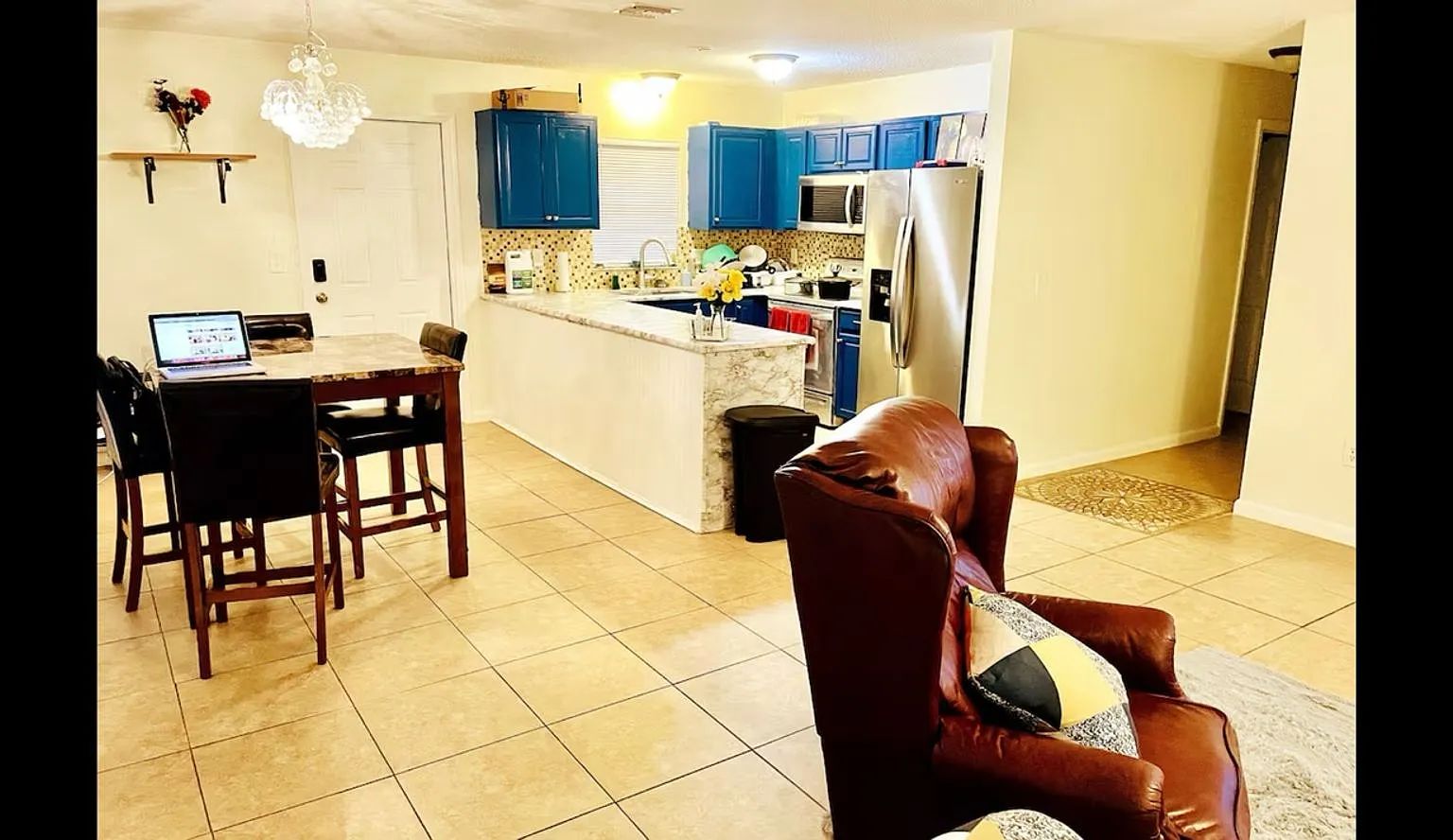 Cozy Smart 3BR 2 Bath House in Sarasota — Photo 3