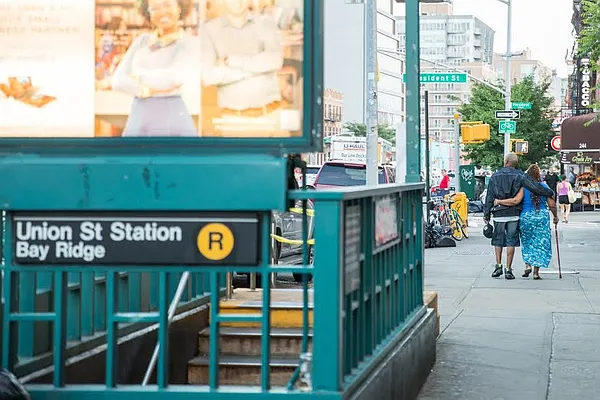 Rented by Mirador Real Estate | media 52