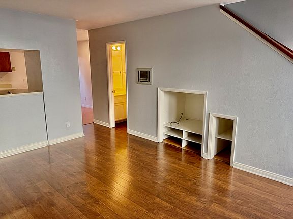 5th image of 1934 Missouri St Unit 5