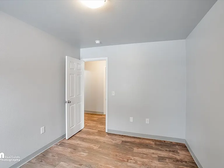 3851 E Brenda Ave — Photo 17