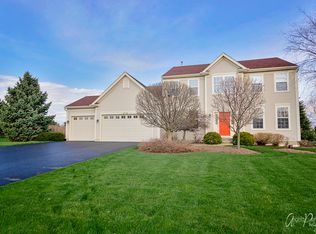 9112 Daniel Ln, Spring Grove, IL 60081