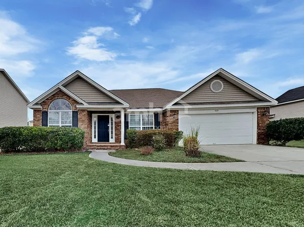 420 Plantation Pl, Rincon, GA 31326