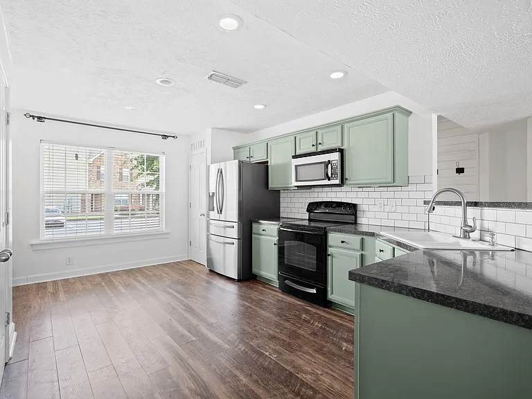 2128 Victory Gallop Ln — Photo 9