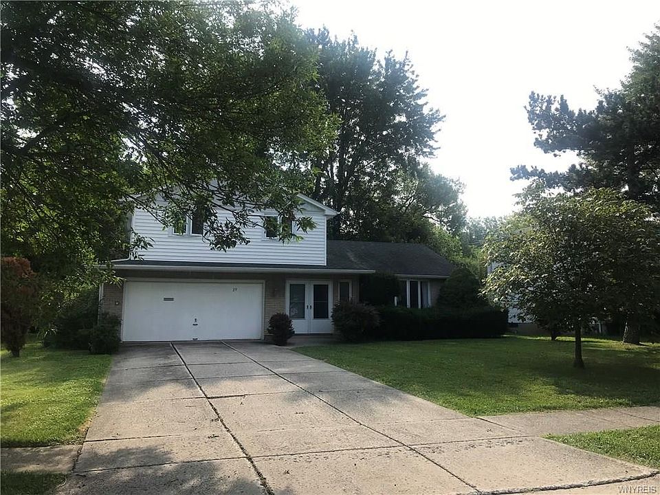 1st image of 29 Brooklane Dr