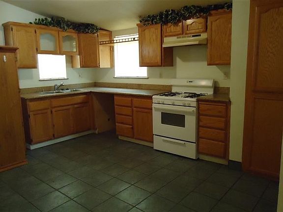 5th image of 5603 S Gledhill Ave APT B