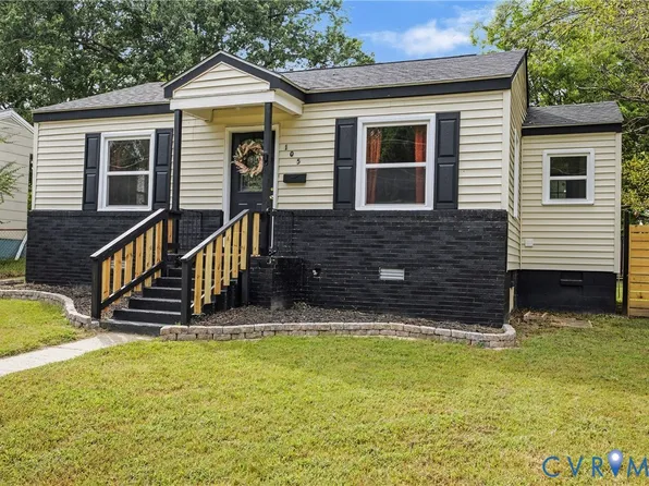 105 Gravatt Ave, Blackstone, VA 23824