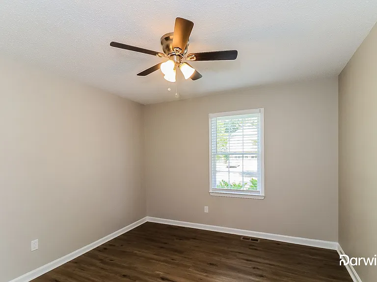 33 Fox Ridge Ct — Photo 8