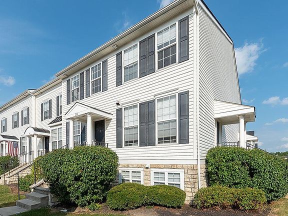 2nd image of 284 Pagodatree Dr