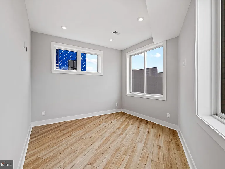 1733 N 2nd St #41-302 — Photo 9