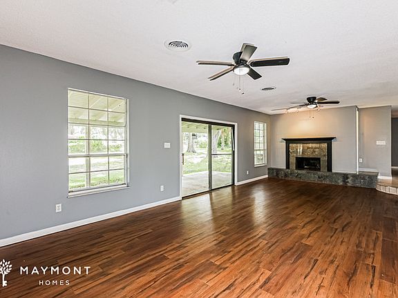 4th image of 7431 Oak Haven Dr