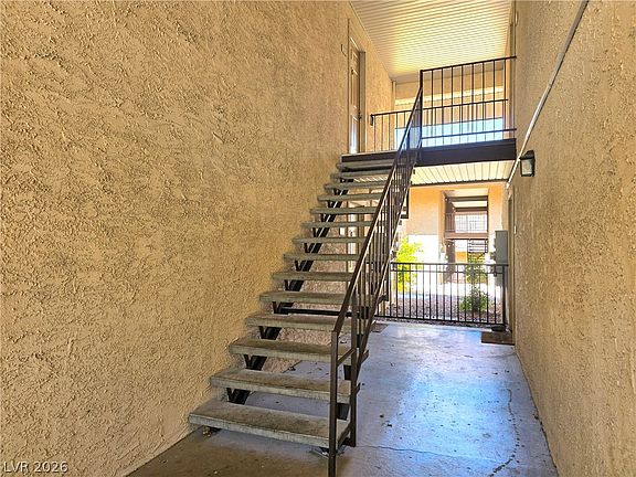 4th image of 4470 Sandy River Dr Unit 54