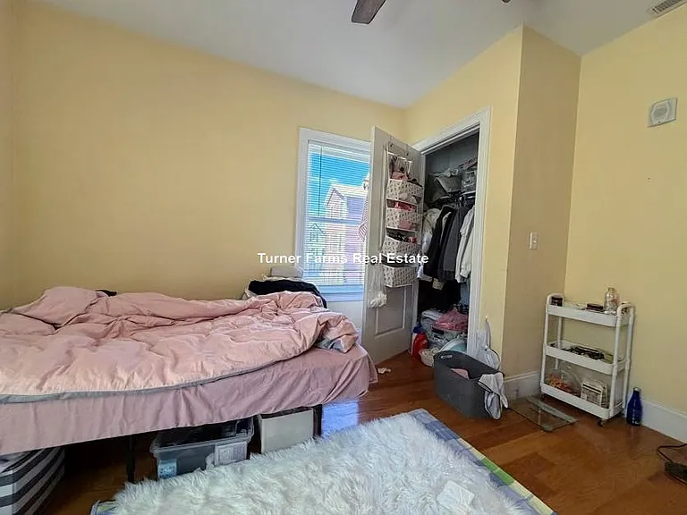 118 Holland St — Photo 15