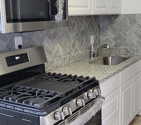 2nd image of 5018 N Englewood Dr
