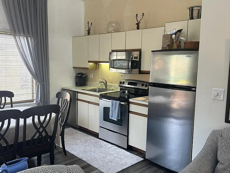 4902 Swiss Mountain Dr — Photo 4