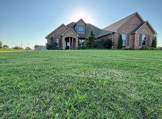 2957 Farm Dr, El Reno, OK 73036