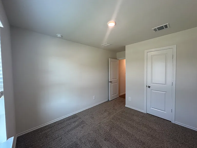 3230 Catamount Dr — Photo 9