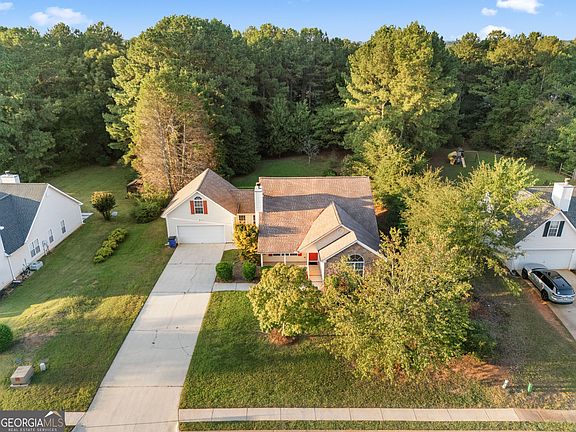 2nd image of 55 Berkshire Ln