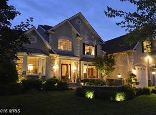 43160 Valiant Dr, Chantilly, VA 20152
