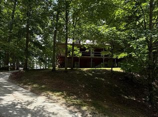 1261 Clark Rd, Irvine, KY 40336