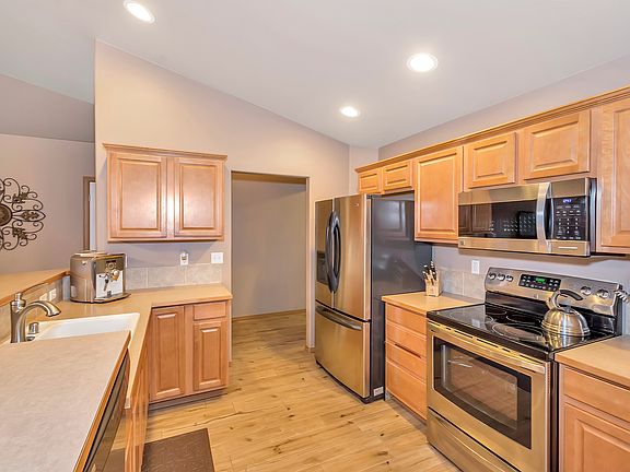 5th image of 17901 25th Avenue Ct E