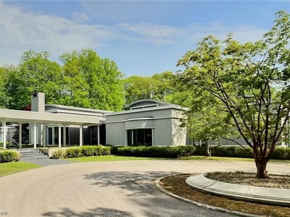 95 Ridgecreek Trl, Moreland Hills, OH 44022