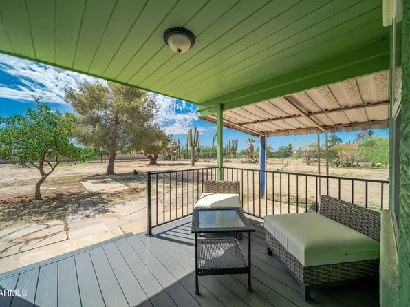 22810 W Roadrunner Ln, Congress, AZ 85332